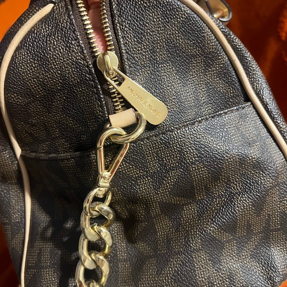 MK Speedy Leather Monogram Bag with Charm PLUS a matching leather wallet - Picture 9 of 13